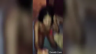 Young Lankan GF Giving Her Boyfriend Sloppy Head At Home