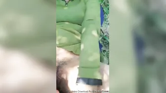 Desi Randi Getting Pounded Outdoors In Village Open Field Fuck