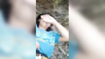 Taking My GF Outdoors Fucking Her Against The Tree