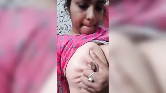 Desi Babe Playing With Her Big Tits While Fingering To Climax