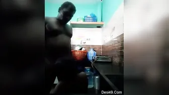 Desi Couple Getting Naughty In Kitchen Fucking After Cooking