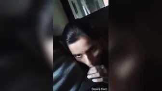 Sexy Indian Teen Girl Sucking His Dick Till He Finishes Hard