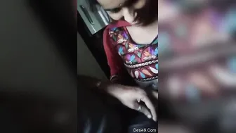 Sexy Indian Teen Girl Sucking His Dick Till He Finishes Hard