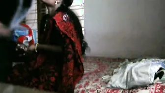 Desi Aunty On Knees Sucking Dick Like A Hungry Whore