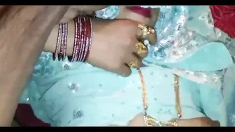 Bhabhi In Saree Getting Fucked By Husband Late At Night