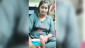 Indian Bhabhi Sucking And Getting Pounded In Bedroom Homemade