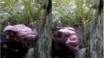 Bhabhi Fucking Her Secret Lover Outside When Hubby Is Away Working