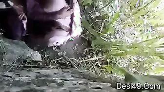 Bhabhi Fucking Her Secret Lover Outside When Hubby Is Away Working