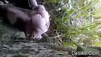 Bhabhi Fucking Her Secret Lover Outside When Hubby Is Away Working