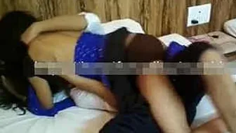 Desi Girl Getting Her Pussy Destroyed By Lover In Cheap Hotel
