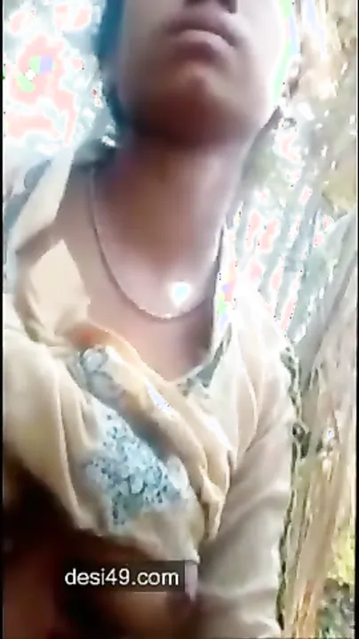 Village Girl Losing Her Virginity Outdoors In The Fields