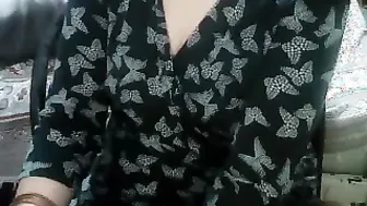 Slutty Bhabhi Getting Her Big Tits Squeezed And Sucked Hard