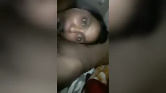 Bhabhi Giving Her Man A Sloppy Morning Blowjob At Home