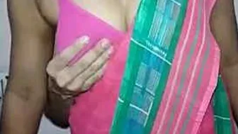 Bhabhi Removing Saree For Private Session With Young Neighbor