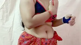 Desi Aunty Caught Changing Saree Showing Everything On Hidden Cam
