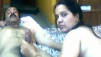 Mature Indian Aunty Pleasing Her Boss After Office Hours Today