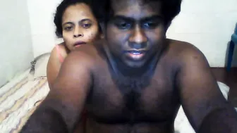 Sri Lankan Pair Getting Naughty On Webcam With Blowjob Action