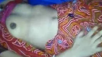 Desi Housewife Playing With Her Boobs Then Fucking In Saree