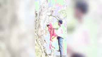 Village Lovers Fucking Outdoors In The Fields Hiding From Family