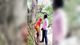 Village Lovers Fucking Outdoors In The Fields Hiding From Family