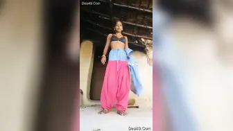 Village Bhabhi Filming Herself Fingering Wet Pussy Home Alone