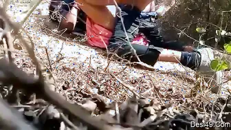 Bhabhi And Devar Fucking Outdoors In Village Fields Secretly