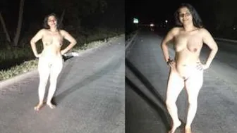 Horny Couple Fucking In Car Parked On Empty Highway At Night