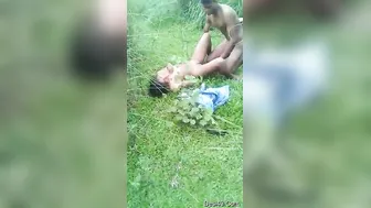 Desi Lovers Fucking Under The Open Sky In Secluded Fields