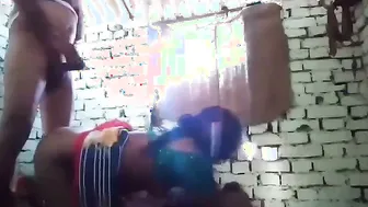 Village Bhabhi Moaning Loud While Lover Fucks Her Pussy Hard