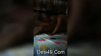 Married Bhabhi Sucking And Fucking Customer Behind Doors