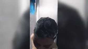 My Neighbor Bathing Naked Before Sucking Me Off In The Tub