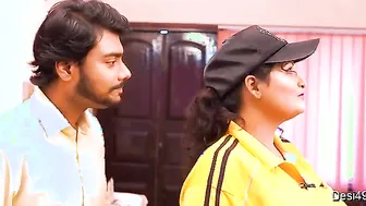 Flirty Sales Girl Seducing Customer Fucking In Storage Room