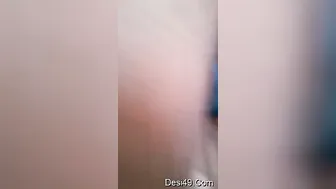 Newly Married Wife Giving Sloppy Blowjob To Please Her Hubby