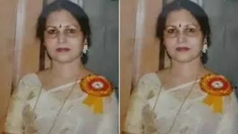 Mature Desi Aunty Sucking And Riding Her Husband In Bedroom