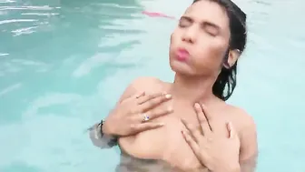 Horny Wife Covered In Cum After Messy Threesome At Home