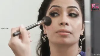 Desi Bhabhi Showing Her Man Exactly What She Needs Tonight