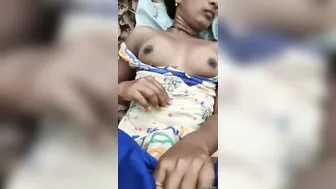 Desi GF Getting Fucked Outdoors Behind The Old Temple