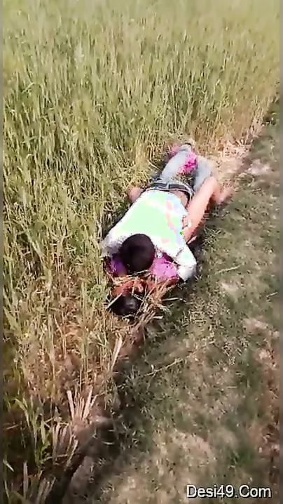 Village Lovers Caught Fucking Outdoors In The Fields This Evening