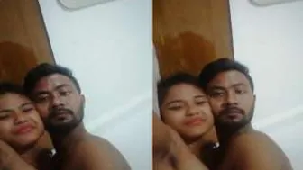 Village GF Moaning Loud While Getting Fucked By Her Man