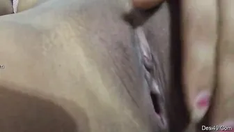 Horny Bhabhi Fingering Herself Before Getting Fucked Properly