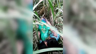 Lovers Getting Naughty In The Fields Enjoying Outdoor Sex