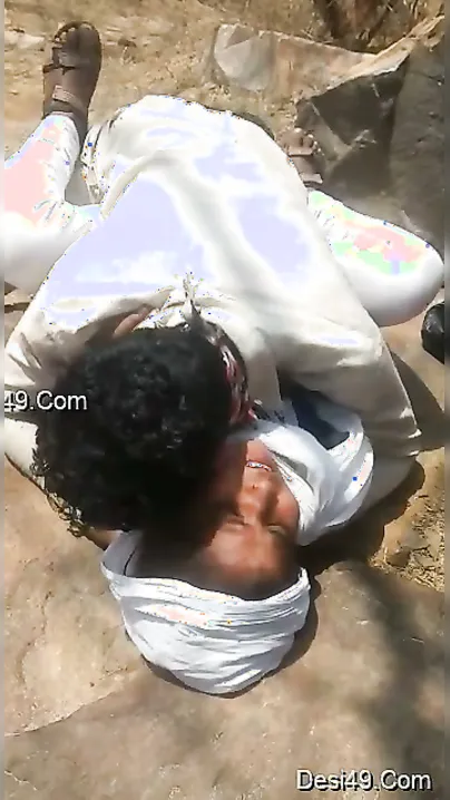 Slutty GF Getting Pounded Outdoors In Risky Public Sex
