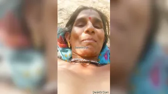 Mature Husband Fucking His Wife Outdoors In Their Backyard