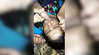 Hubby Finishing All Over His Horny Wife's Pretty Face