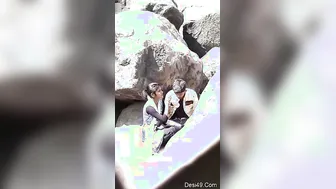 Desi Lovers Fucking Outdoors Hiding From Everyone Nearby