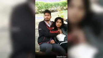 Pretty Desi Girl Giving Sloppy Blowjob In The Park After Dark