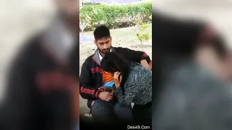 Pretty Desi Girl Giving Sloppy Blowjob In The Park After Dark