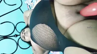 Married Bhabhi Getting Fingered By Hubby Before Taking His Cock
