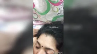 Tamil Wife Giving Her Man Messy Head Before Work This Morning