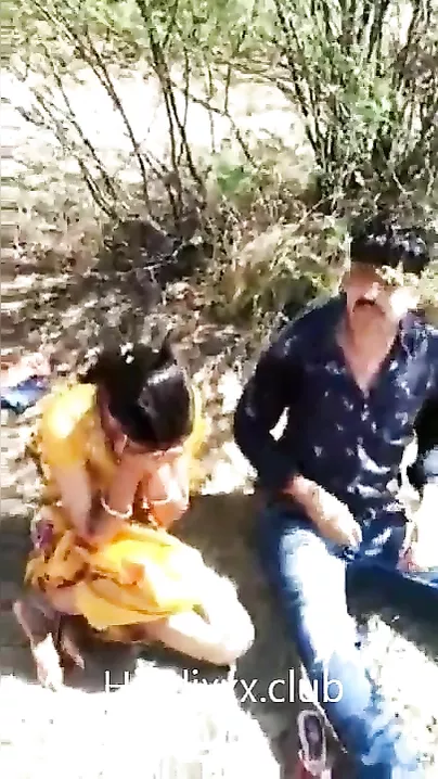 Desi paramours caught fucking outdoors by strangers